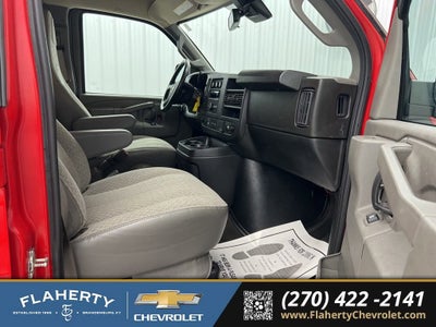 2024 Chevrolet Express Passenger 3500 1LT