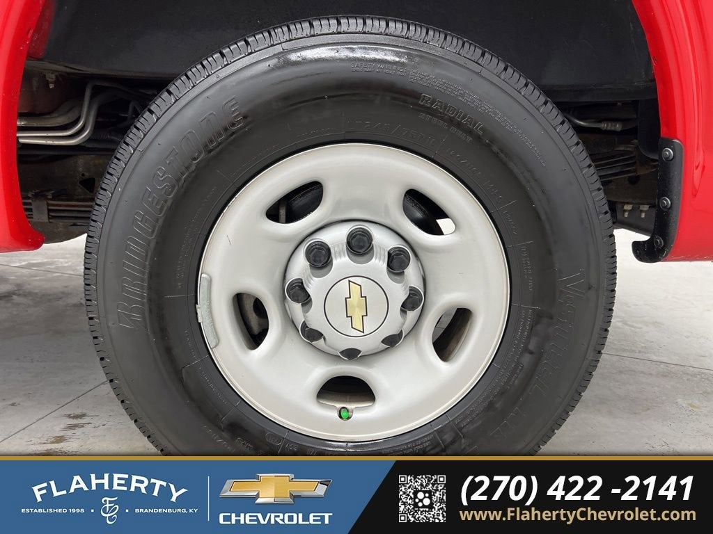 2024 Chevrolet Express Passenger 3500 1LT