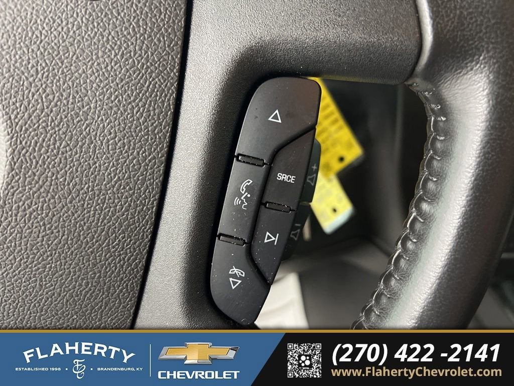 2024 Chevrolet Express Passenger 3500 1LT