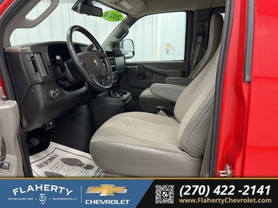 2024 Chevrolet Express Passenger 3500 1LT