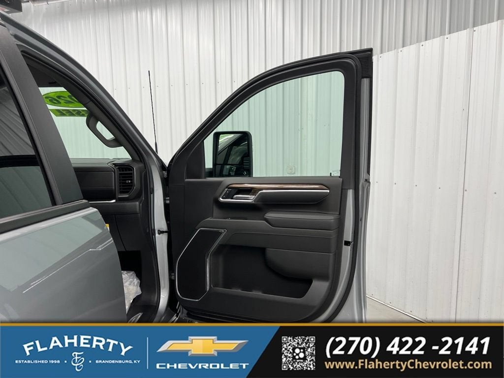 2026 Chevrolet Silverado 3500 HD LT - Photo 14