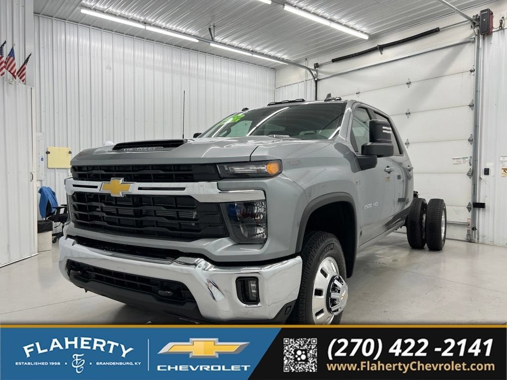 2026 Chevrolet Silverado 3500 HD LT - Photo 6