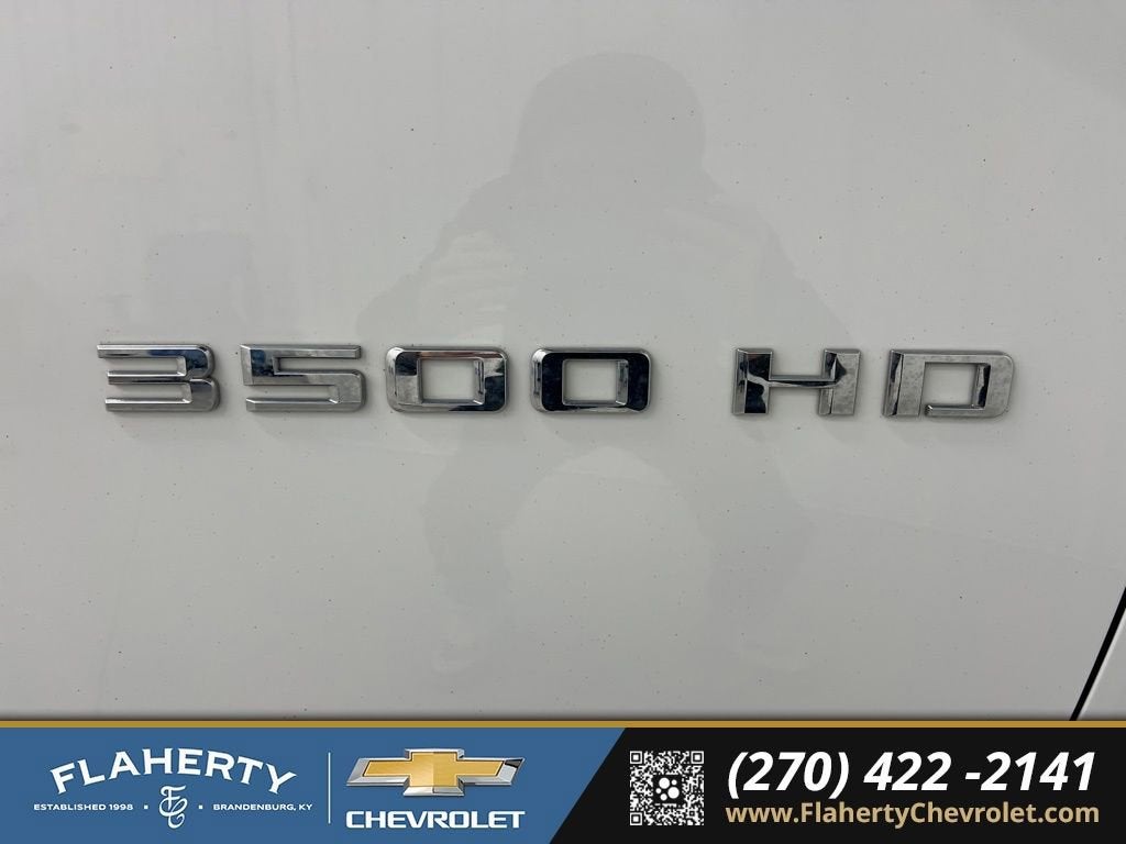 2022 Chevrolet Silverado 3500 HD Chassis Cab LT