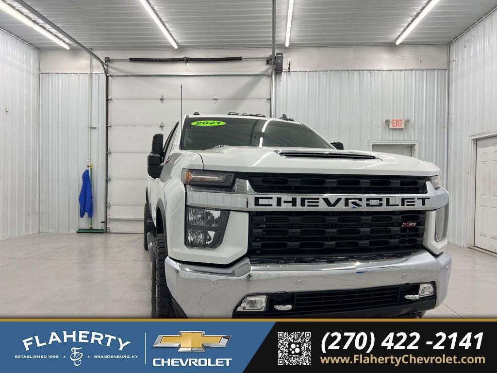 2021 Chevrolet Silverado HD LT 4WD Crew Cab Standard Box's photo