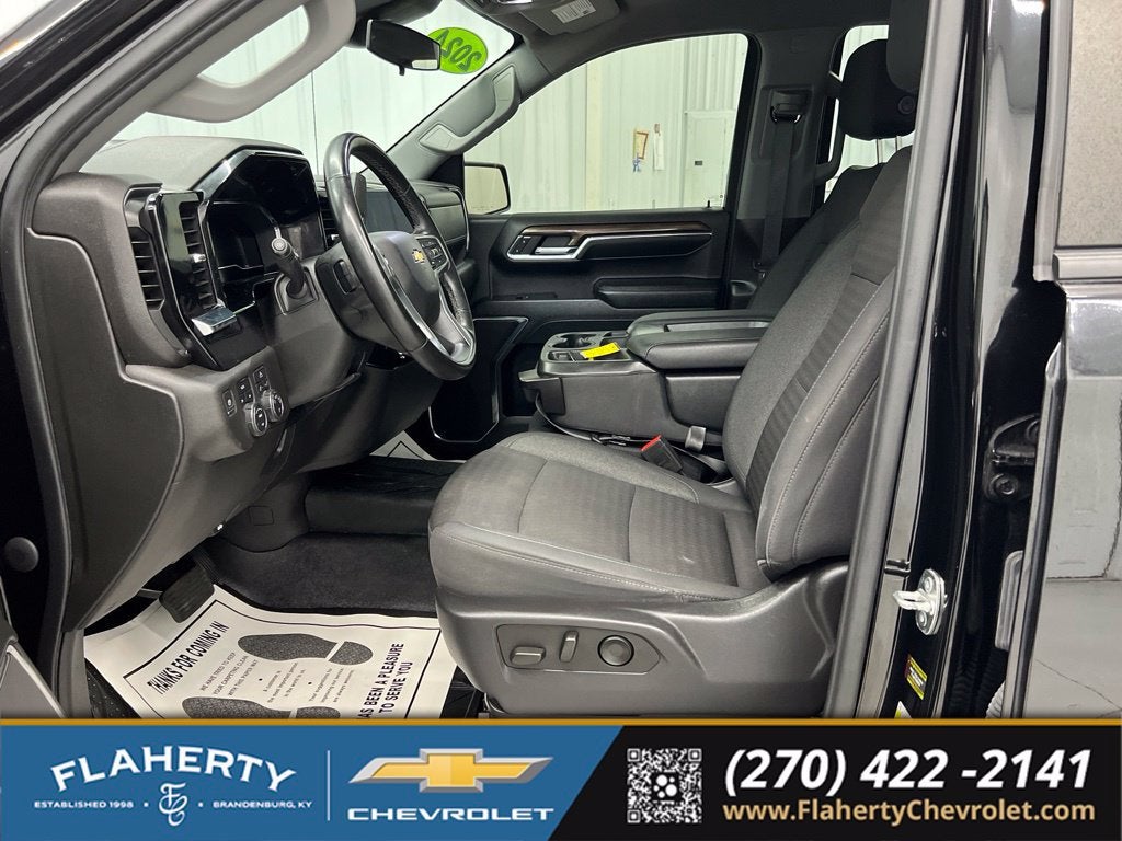 2024 Chevrolet Silverado 1500 LT (2FL)
