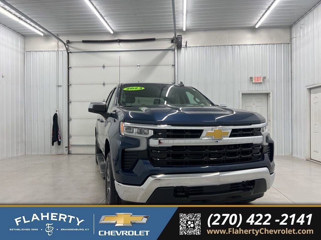 2023 Chevrolet Silverado 1500 LT (2FL)