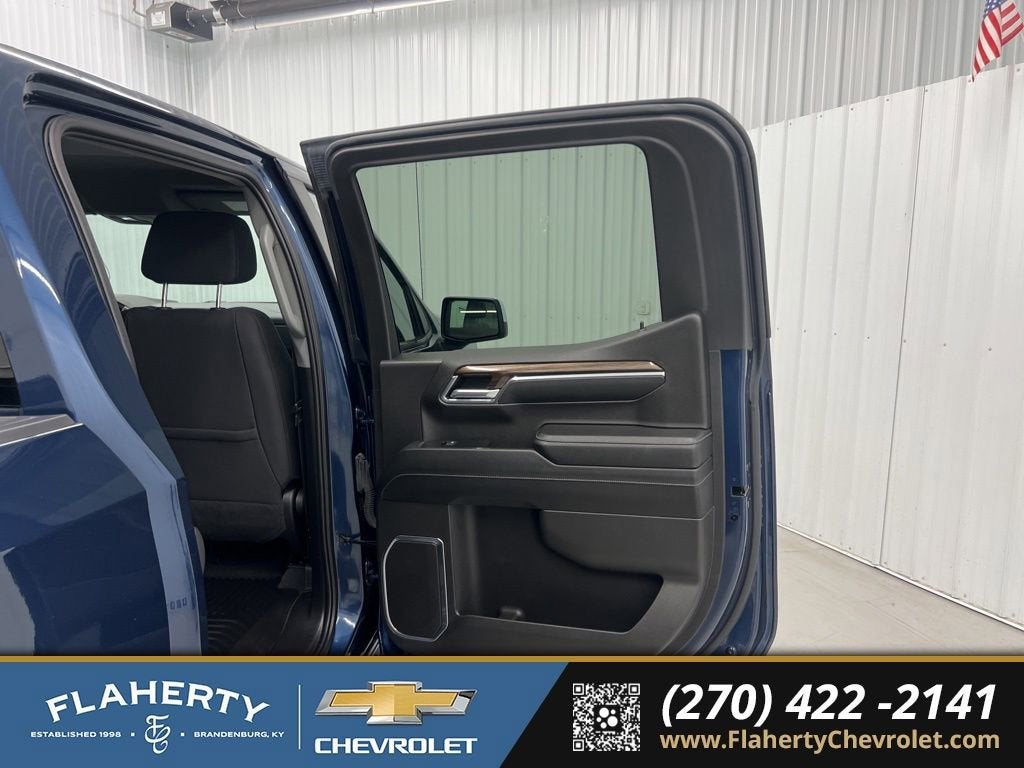 2023 Chevrolet Silverado 1500 LT (2FL)