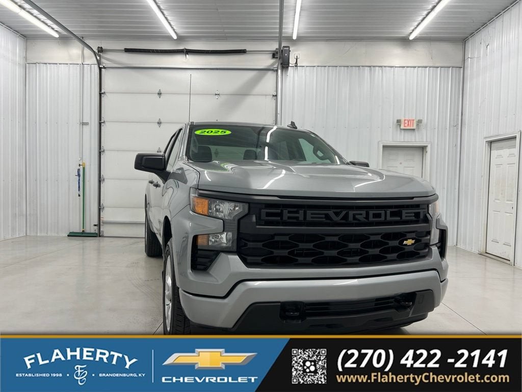 2025 Chevrolet Silverado 1500 Custom