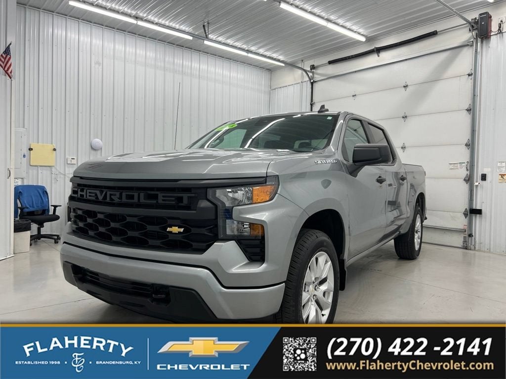 2025 Chevrolet Silverado 1500 Custom