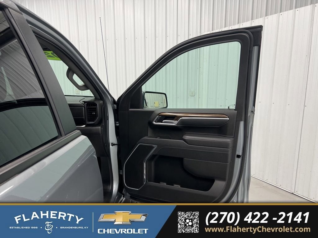2025 Chevrolet Silverado 1500 LT (2FL)