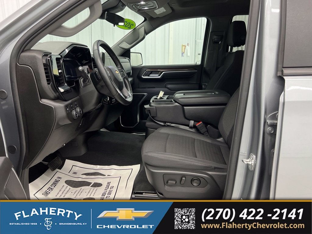 2025 Chevrolet Silverado 1500 LT (2FL)