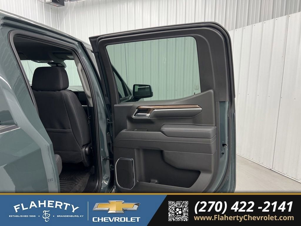 2025 Chevrolet Silverado 1500 LT (2FL)