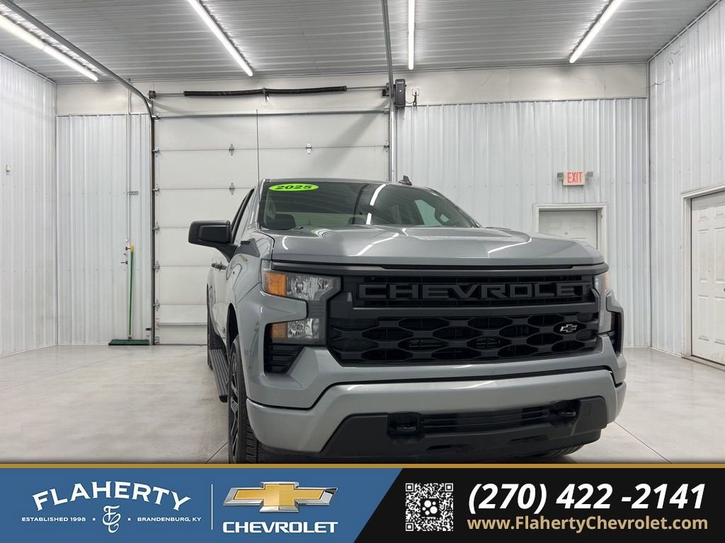 2025 Chevrolet Silverado 1500 Custom