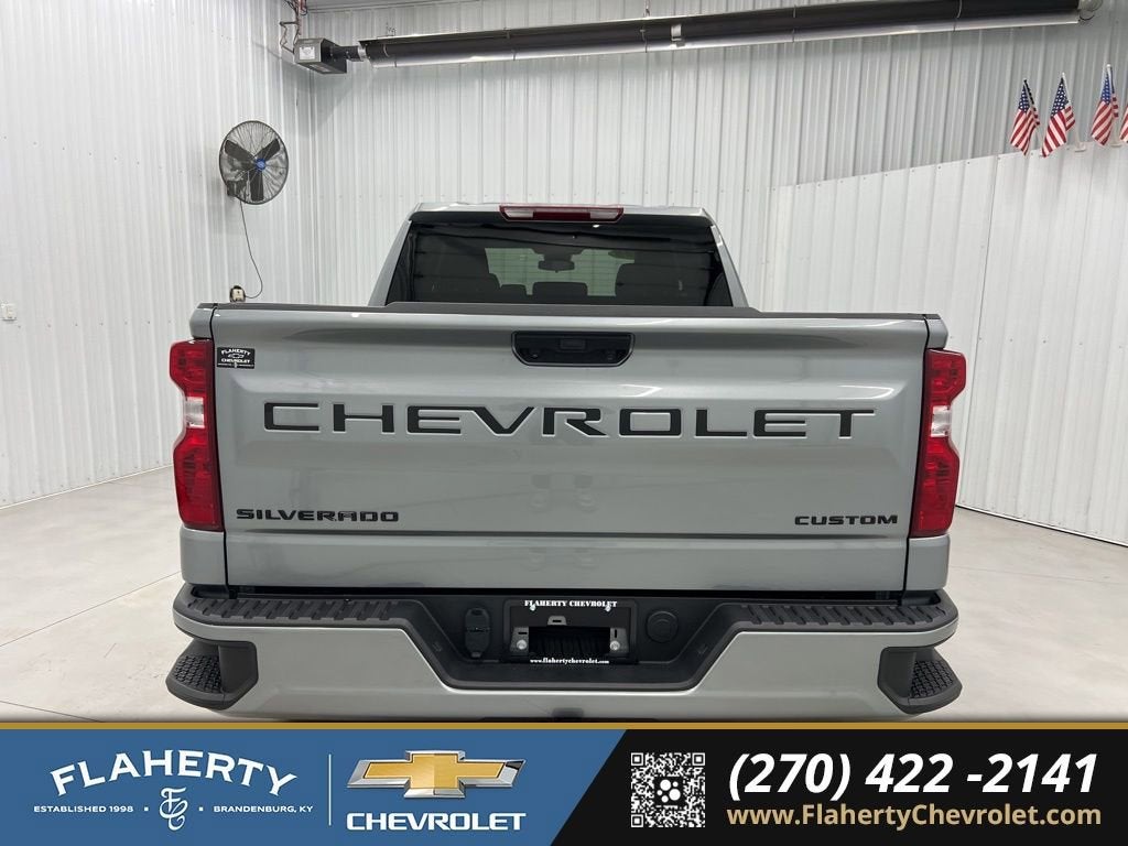 2025 Chevrolet Silverado 1500 Custom