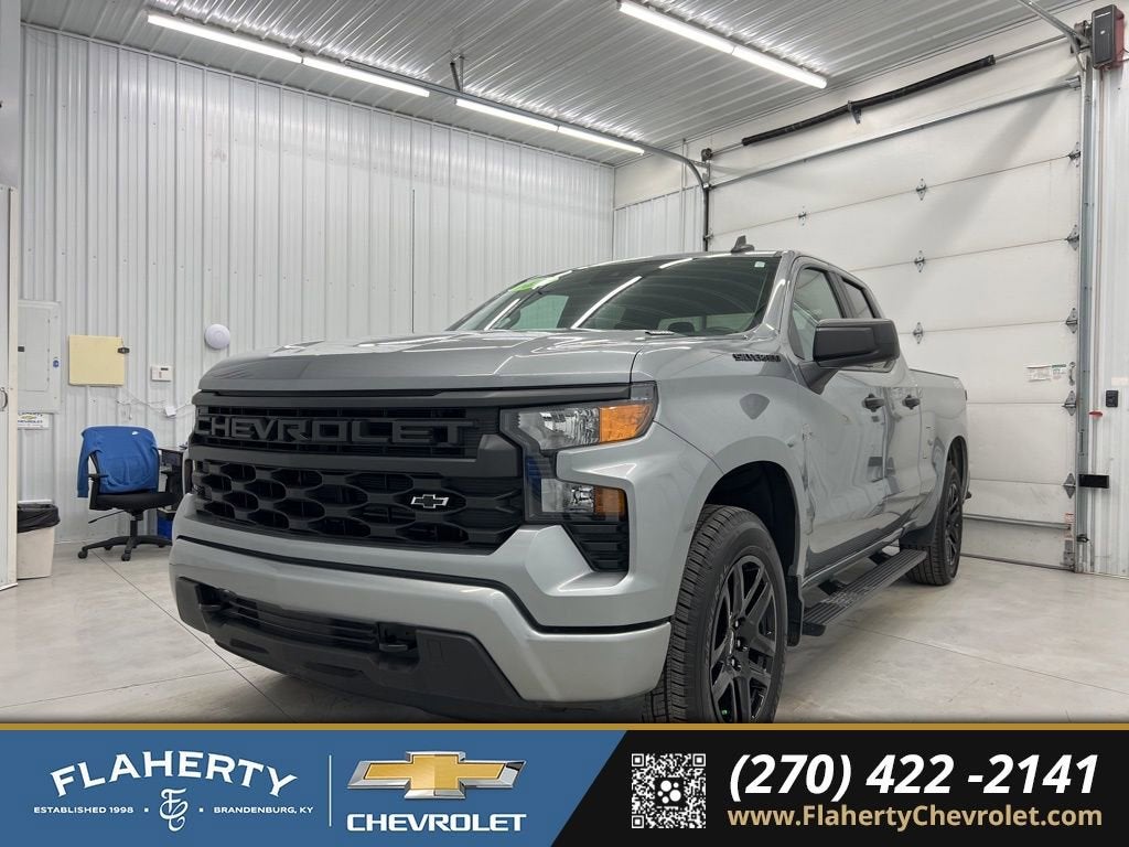 2025 Chevrolet Silverado 1500 Custom