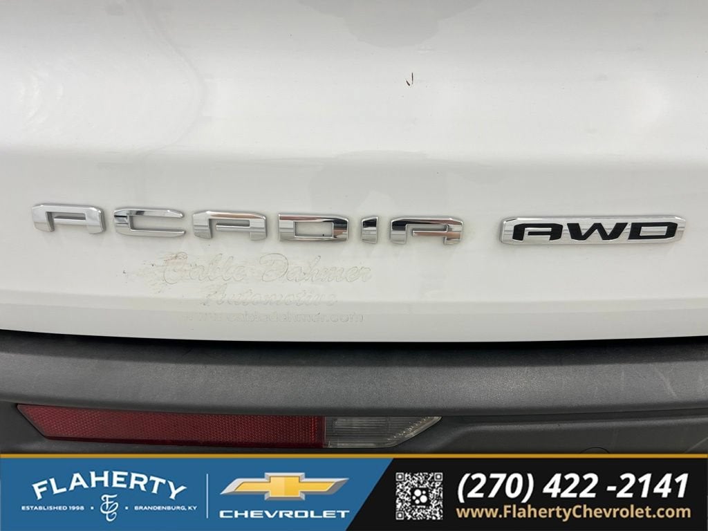 2024 GMC Acadia Elevation