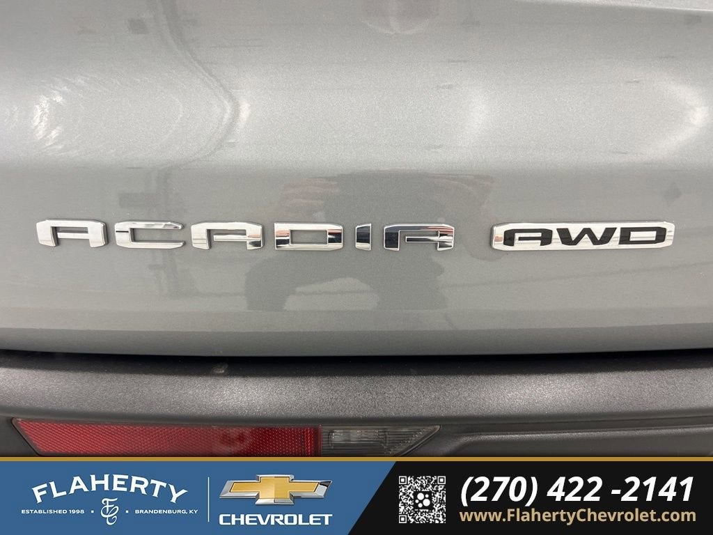 2024 GMC Acadia Elevation
