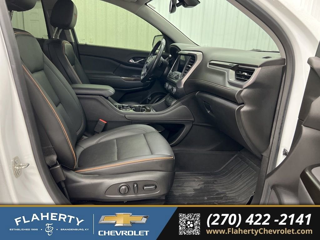 2021 GMC Acadia AT4