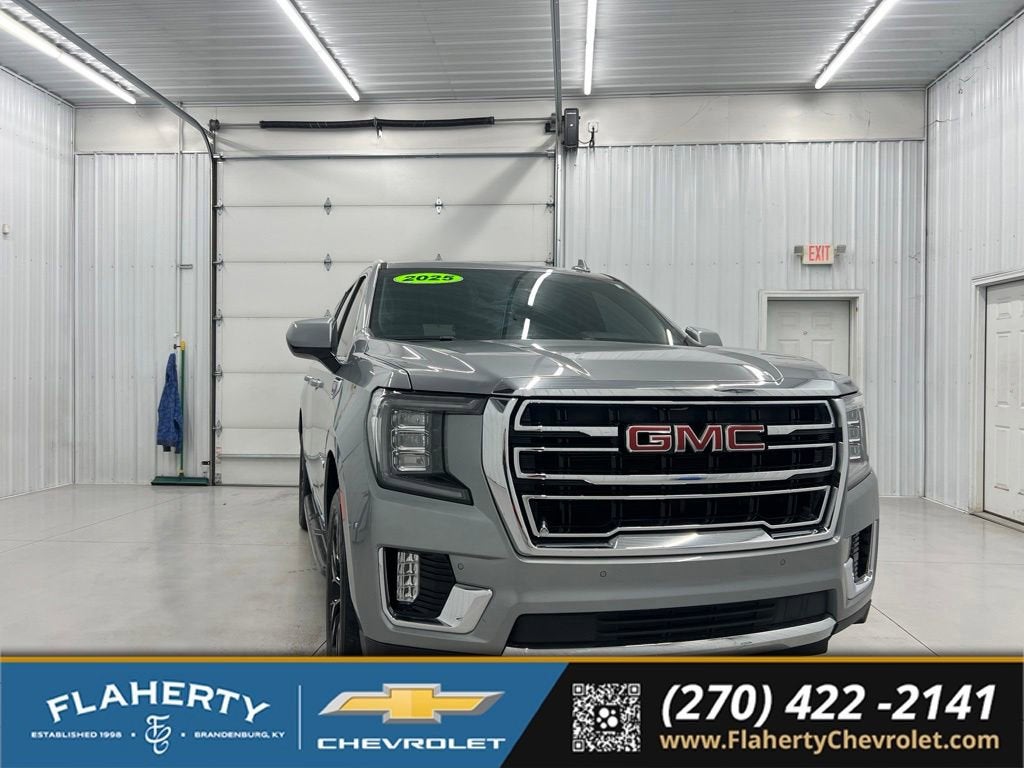 2023 GMC Yukon XL SLT