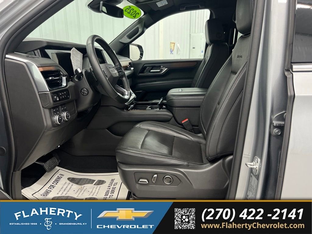 2025 GMC Yukon XL Denali