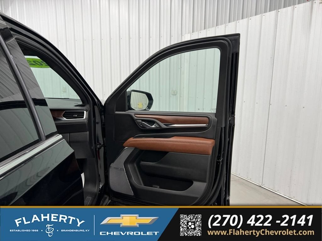 2023 GMC Yukon XL Denali Ultimate