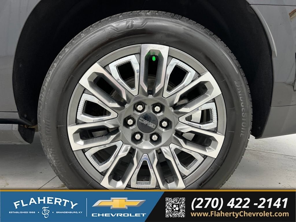 2023 GMC Yukon XL Denali Ultimate