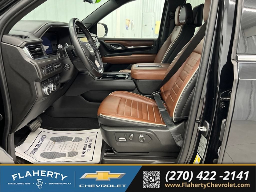 2023 GMC Yukon XL Denali Ultimate