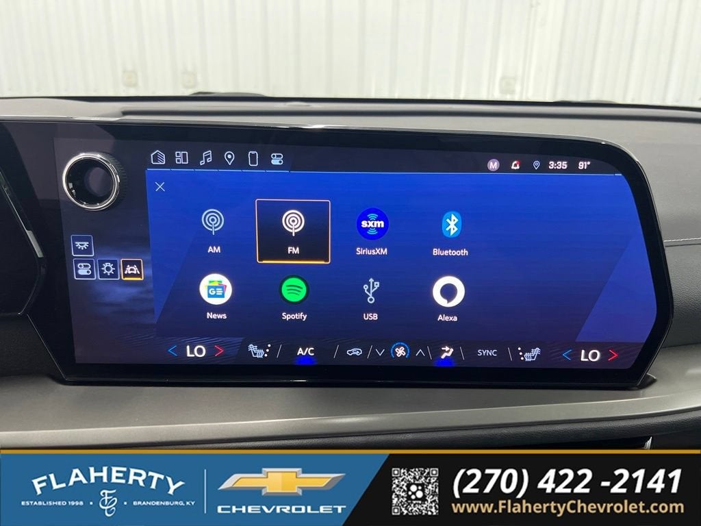 2024 Chevrolet Traverse LS