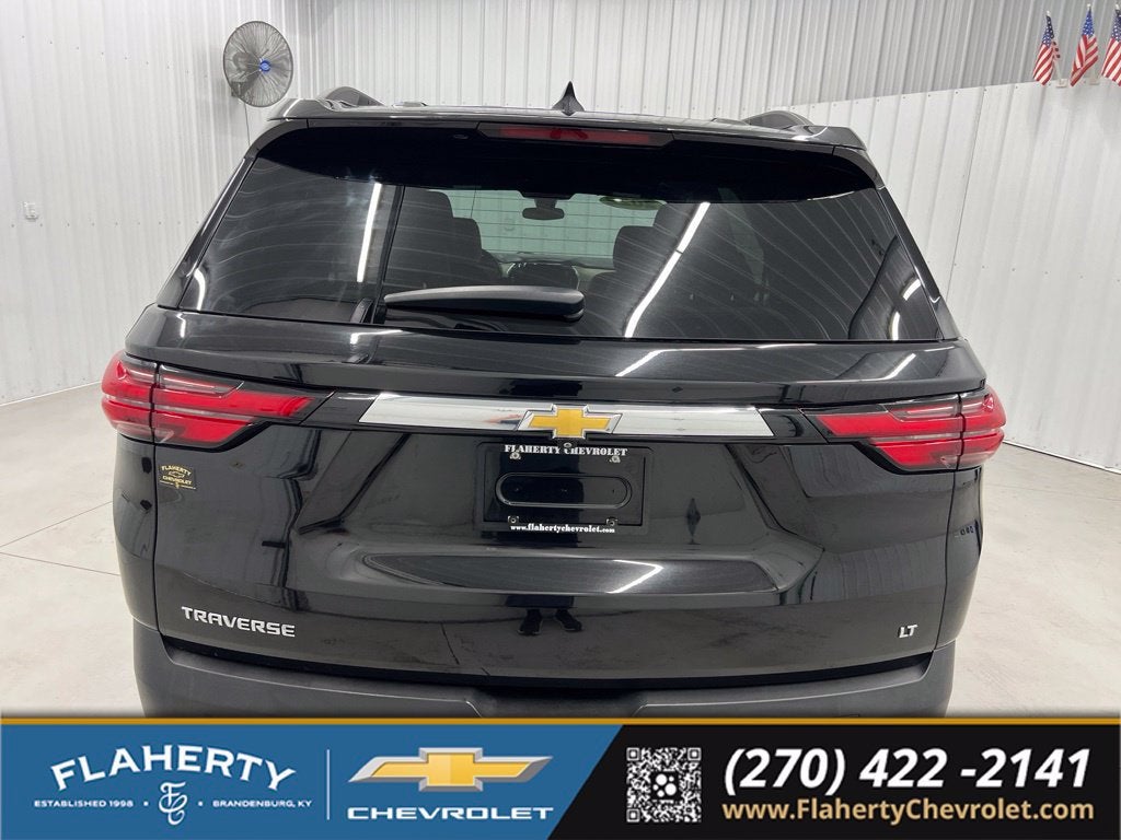2022 Chevrolet Traverse LT Cloth