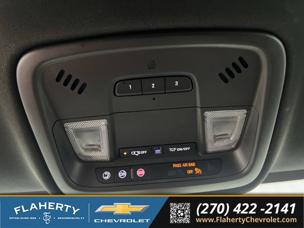 2022 Chevrolet Traverse LT Cloth