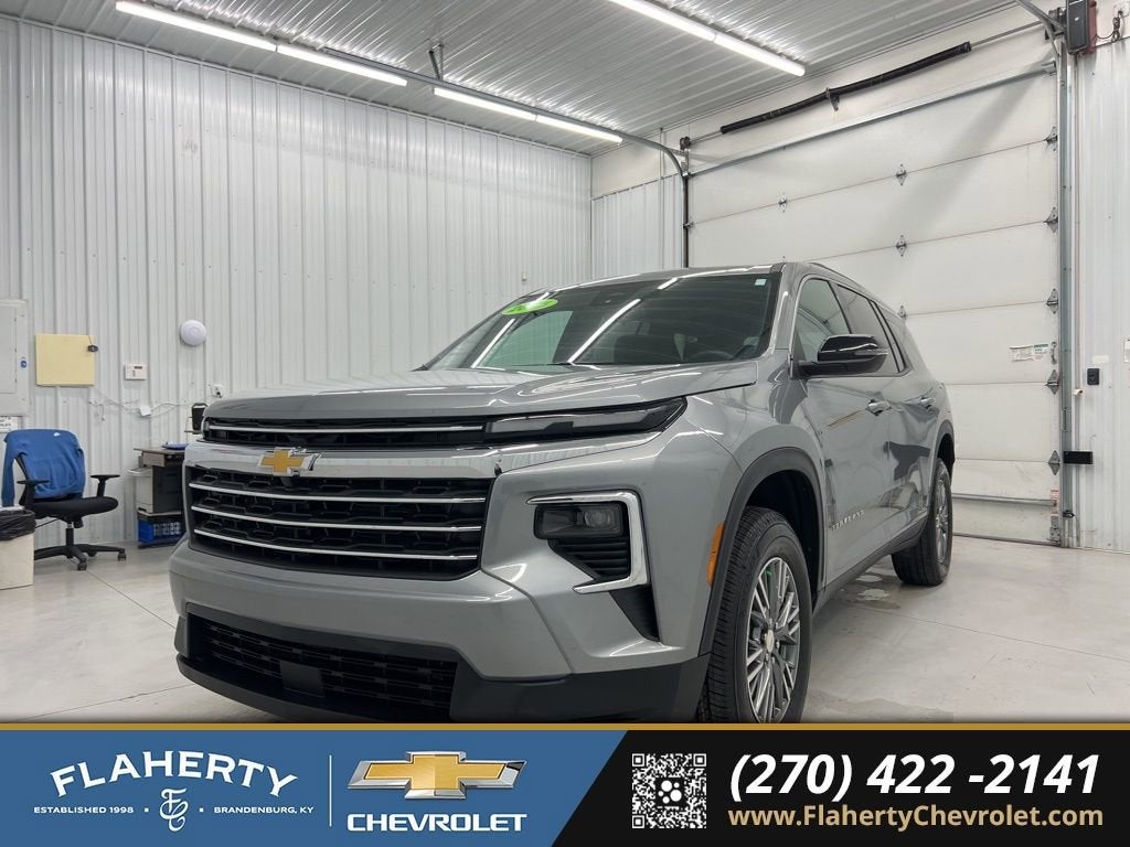 2025 Chevrolet Traverse LT