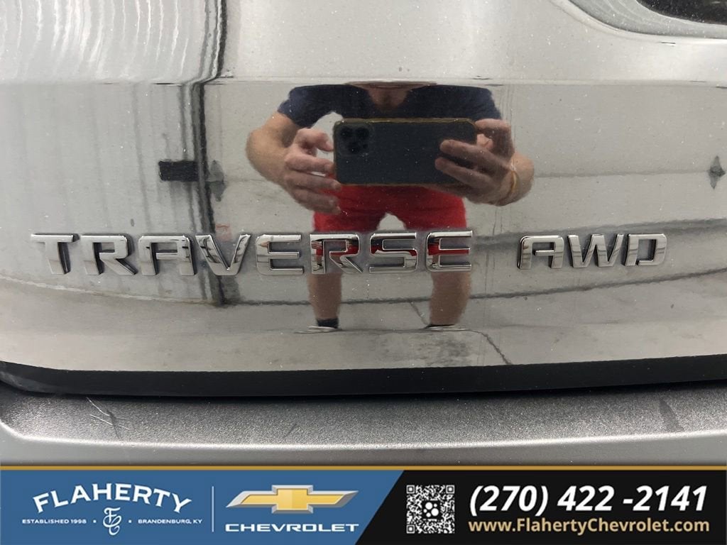 2022 Chevrolet Traverse RS
