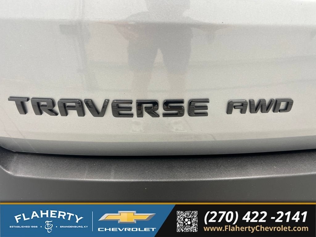 2023 Chevrolet Traverse RS