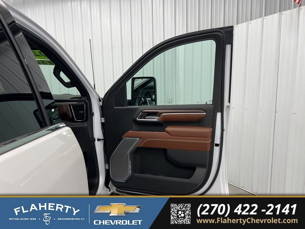 2024 GMC Sierra 3500 HD Denali Ultimate