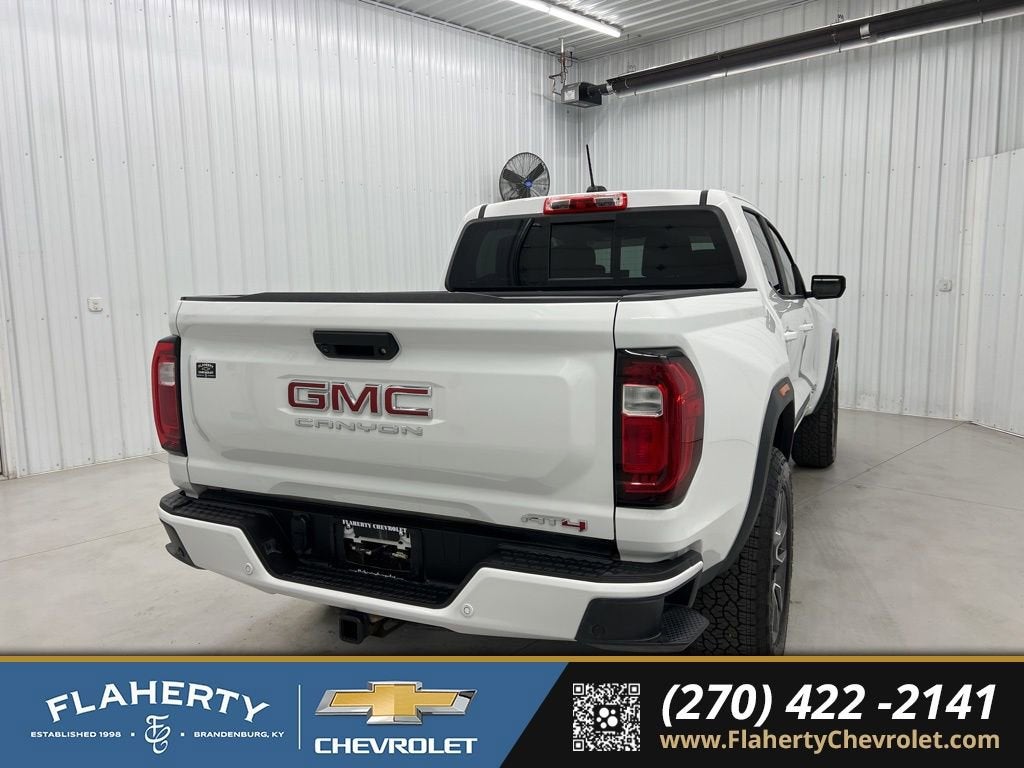 2024 GMC Canyon AT4