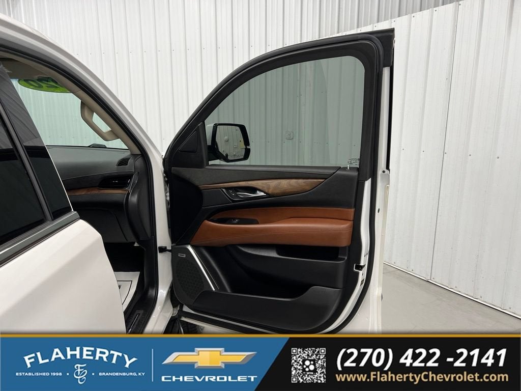 2020 Cadillac Escalade Luxury