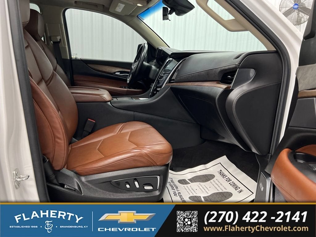 2020 Cadillac Escalade Luxury