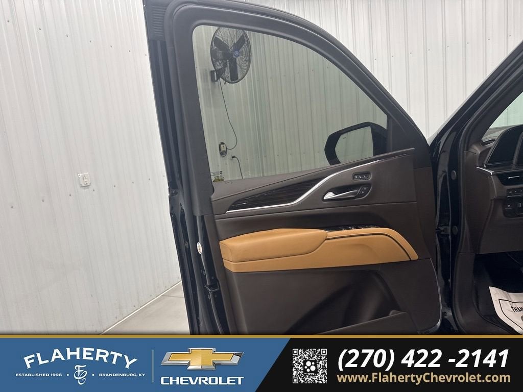 2024 Cadillac Escalade ESV Sport