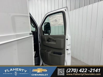 2026 Chevrolet Express Cutaway 3500 1WT