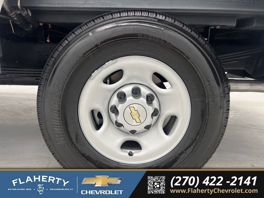 2026 Chevrolet Express Cutaway 3500 1WT