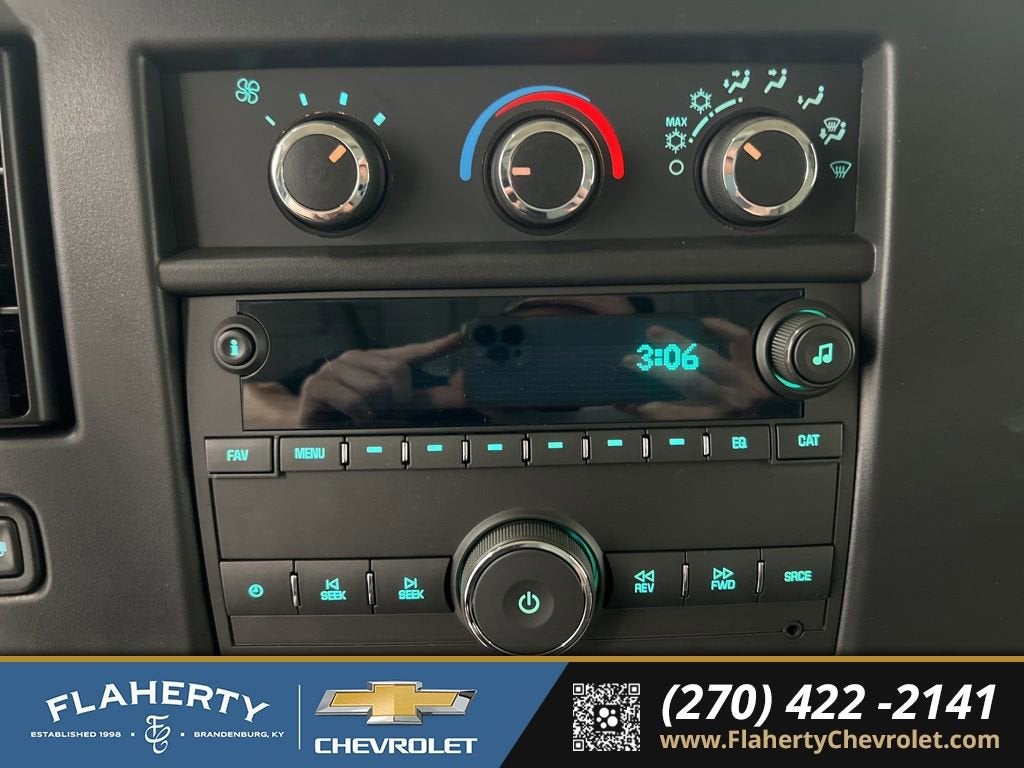 2026 Chevrolet Express Cutaway 3500 1WT