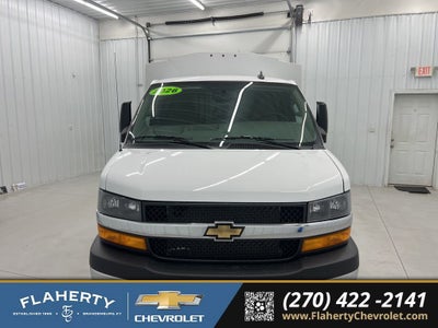 2026 Chevrolet Express Cutaway 3500 1WT