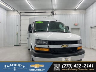 2026 Chevrolet Express Cutaway 3500 1WT