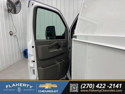 2026 Chevrolet Express Cutaway 3500 1WT