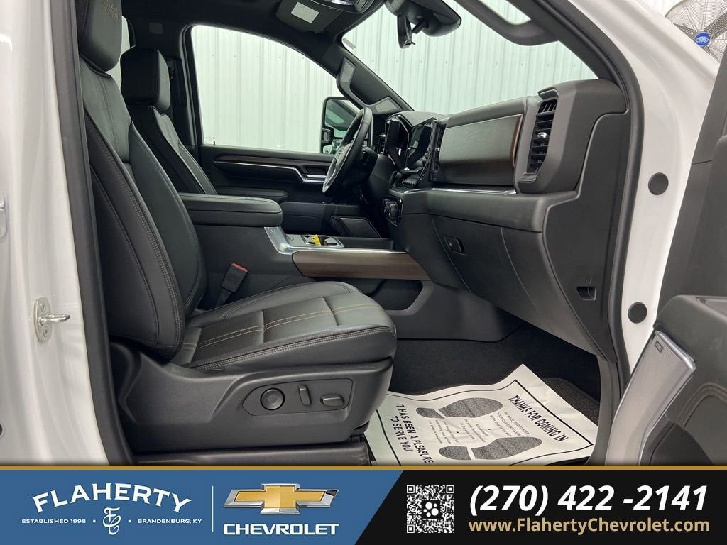 2024 Chevrolet Silverado 3500 HD High Country