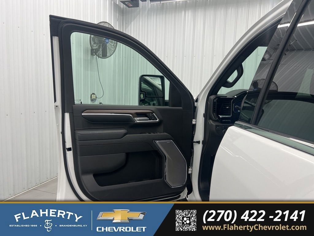 2024 Chevrolet Silverado 3500 HD High Country