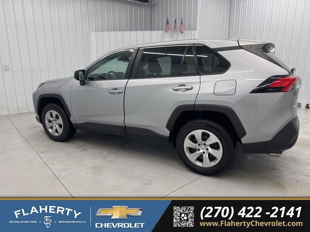 2024 Toyota RAV4 LE