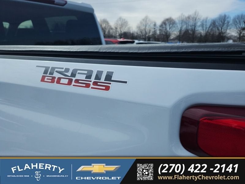 2022 Chevrolet Silverado 1500 Custom Trail Boss