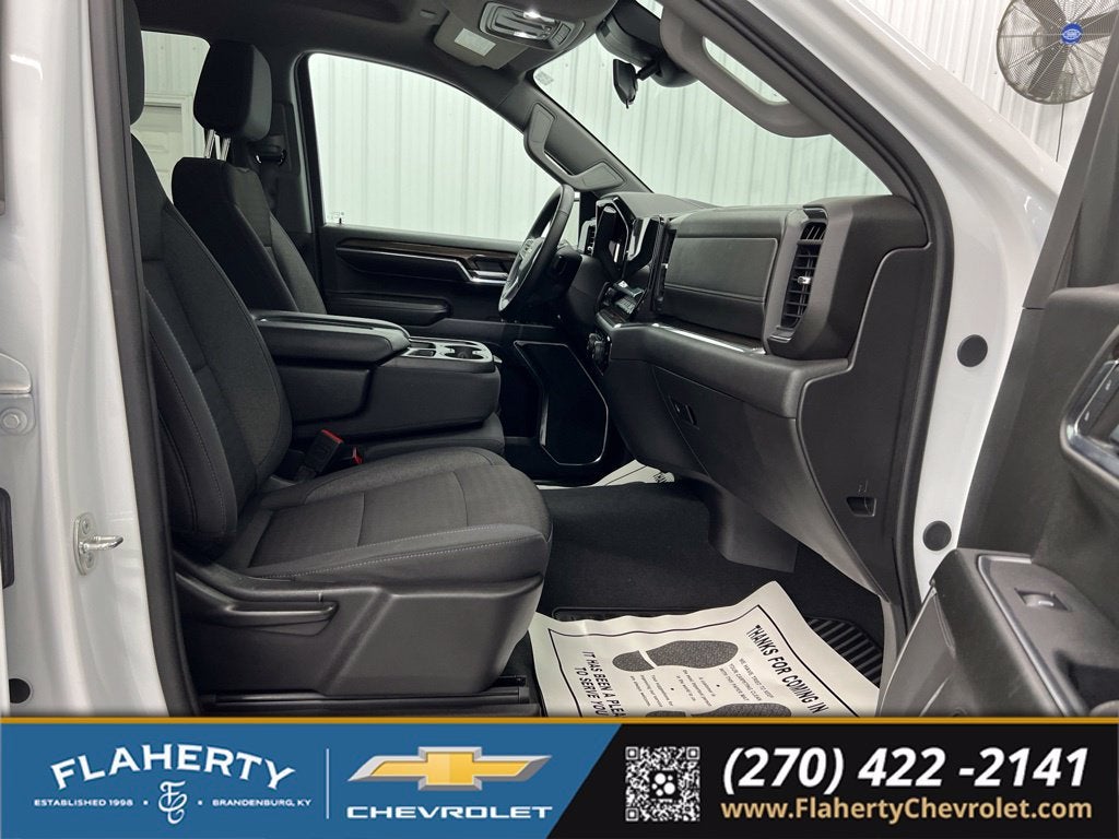 2024 Chevrolet Silverado 1500 LT (2FL)