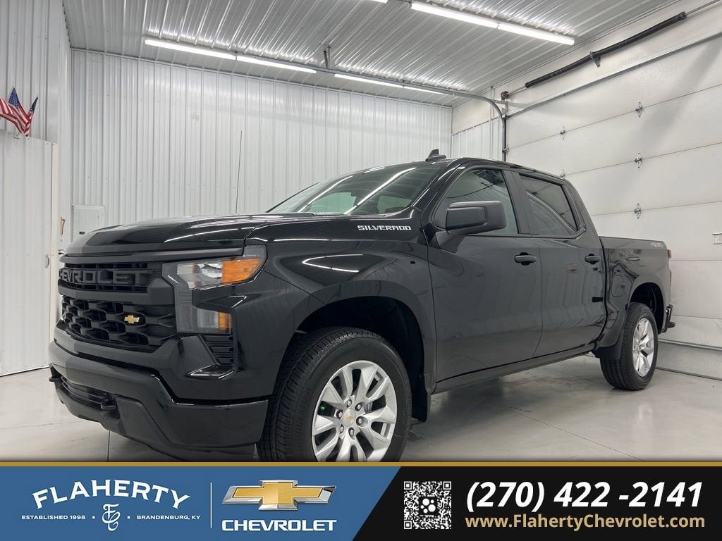 2025 Chevrolet Silverado 1500 Custom